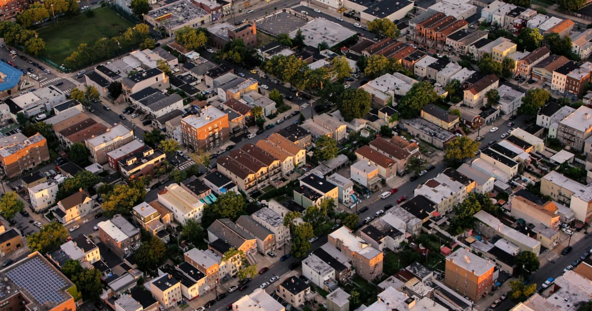 Gold Prices Rebound Above $4,200 as Economic Concerns Drive Safe-Haven Demand